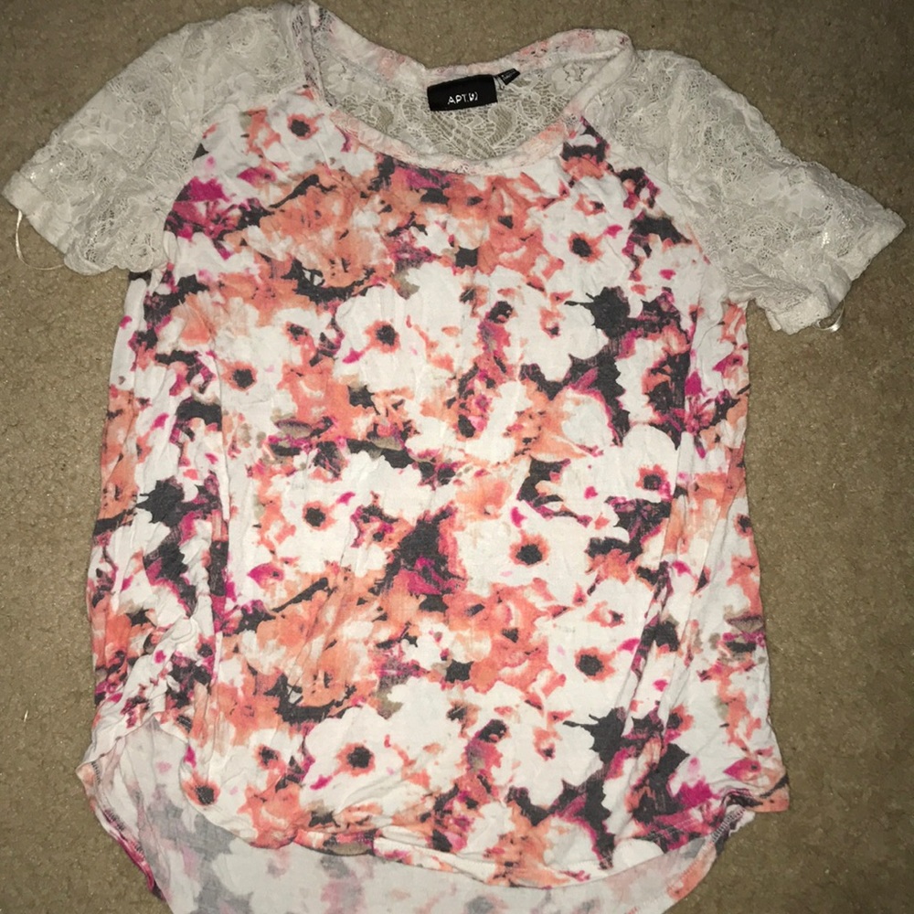Cute floral shirt!